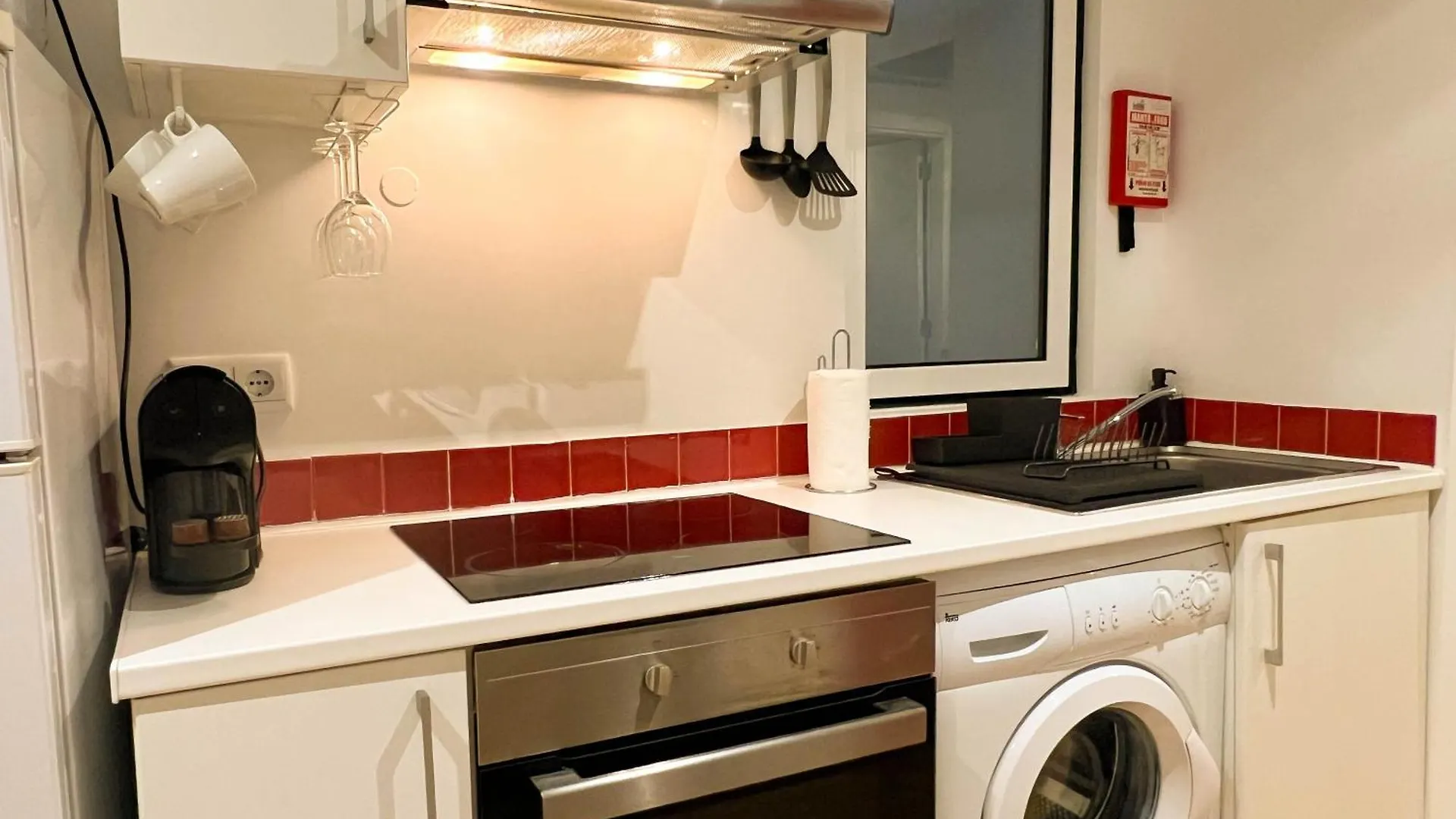 Apartment Madragoa Charm & Comfort Lisbon