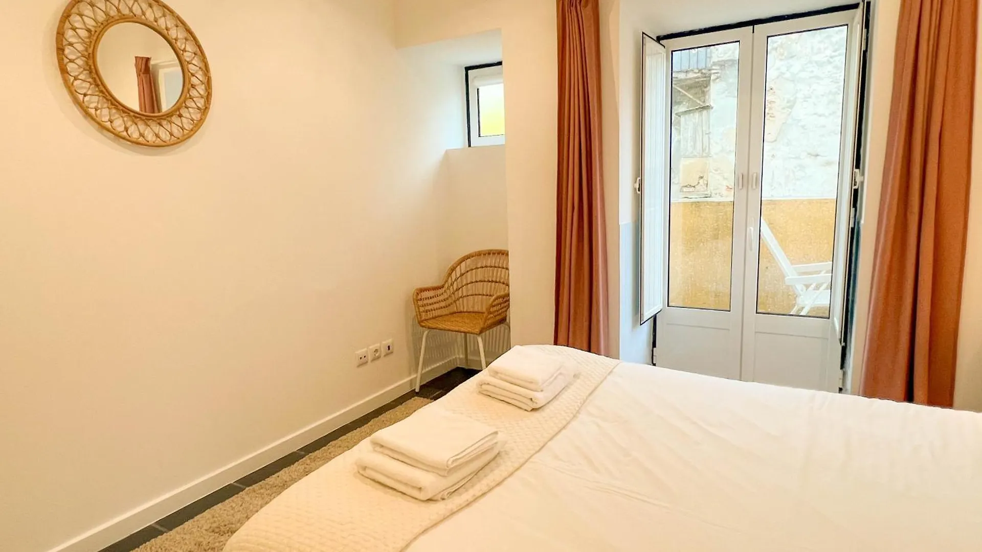 Madragoa Charm & Comfort Lisbon Apartment