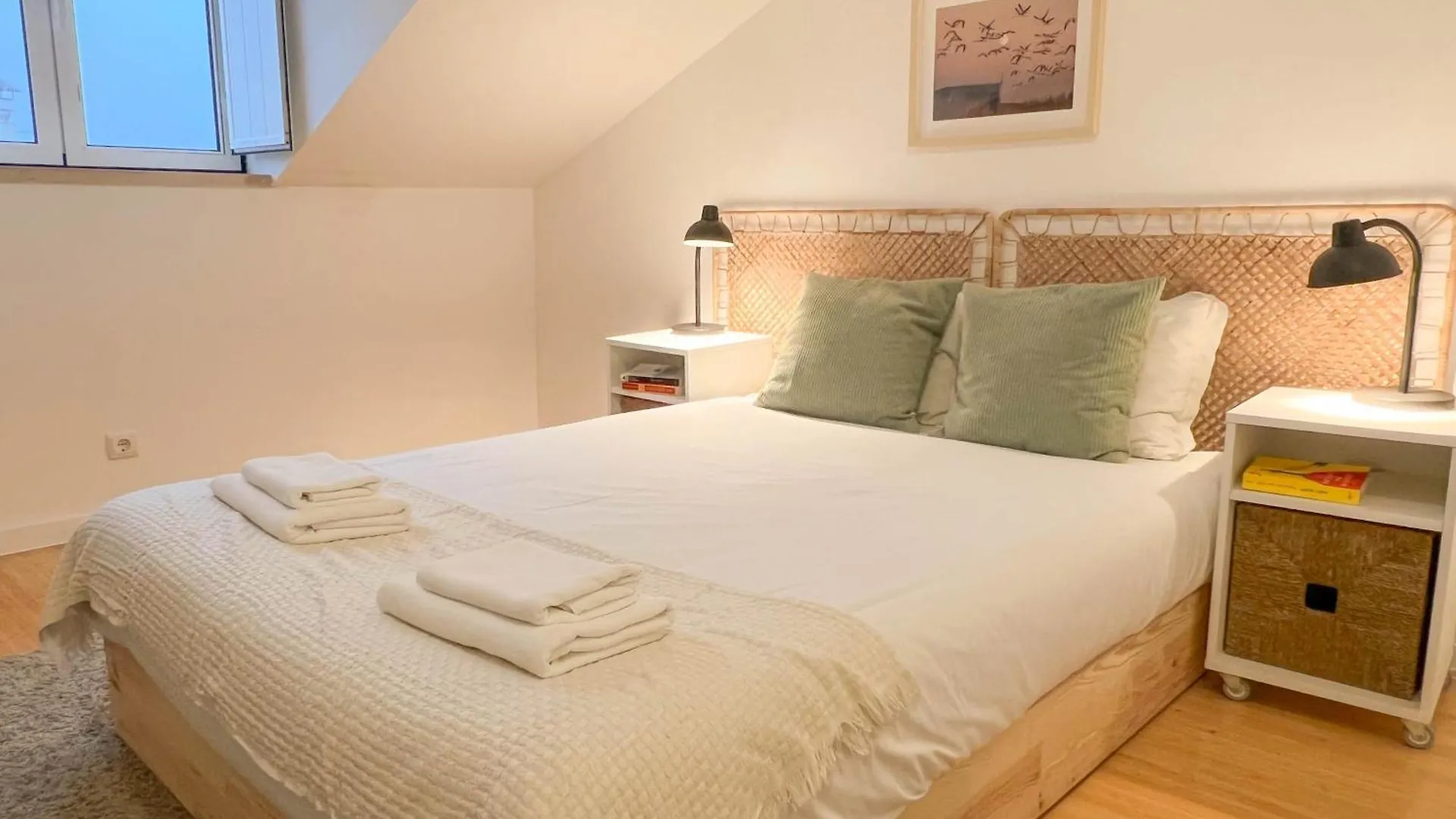 Apartment Madragoa Charm & Comfort Lisbon